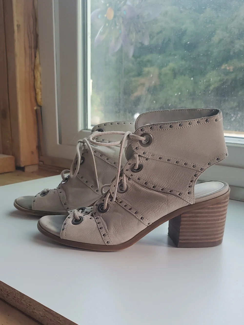 Lace-Up Open-Toe Block Heel Sandals in Light Beige